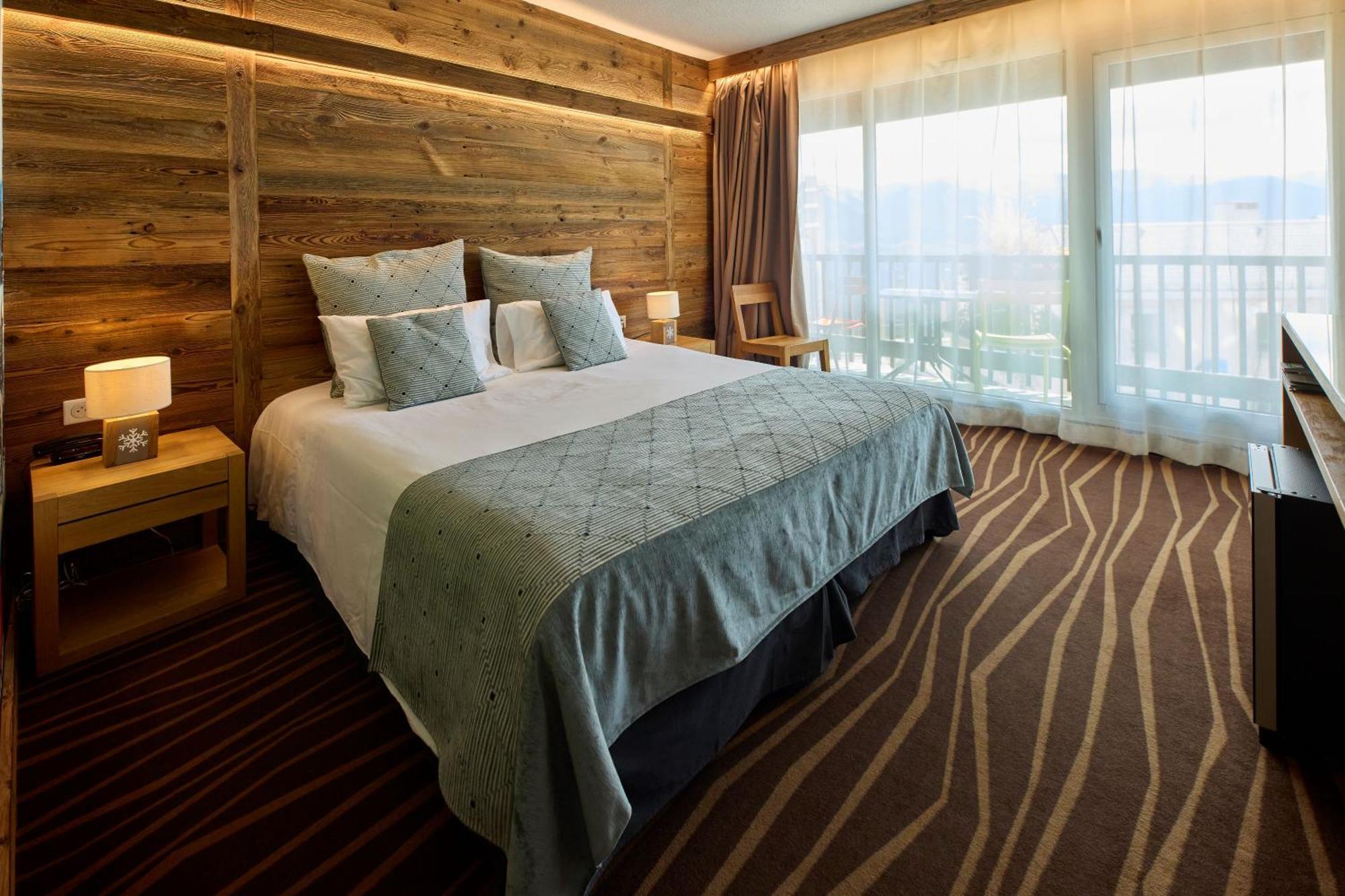 Hotel Le Grand Tetras Font-Romeu-Odeillo-Via Ngoại thất bức ảnh