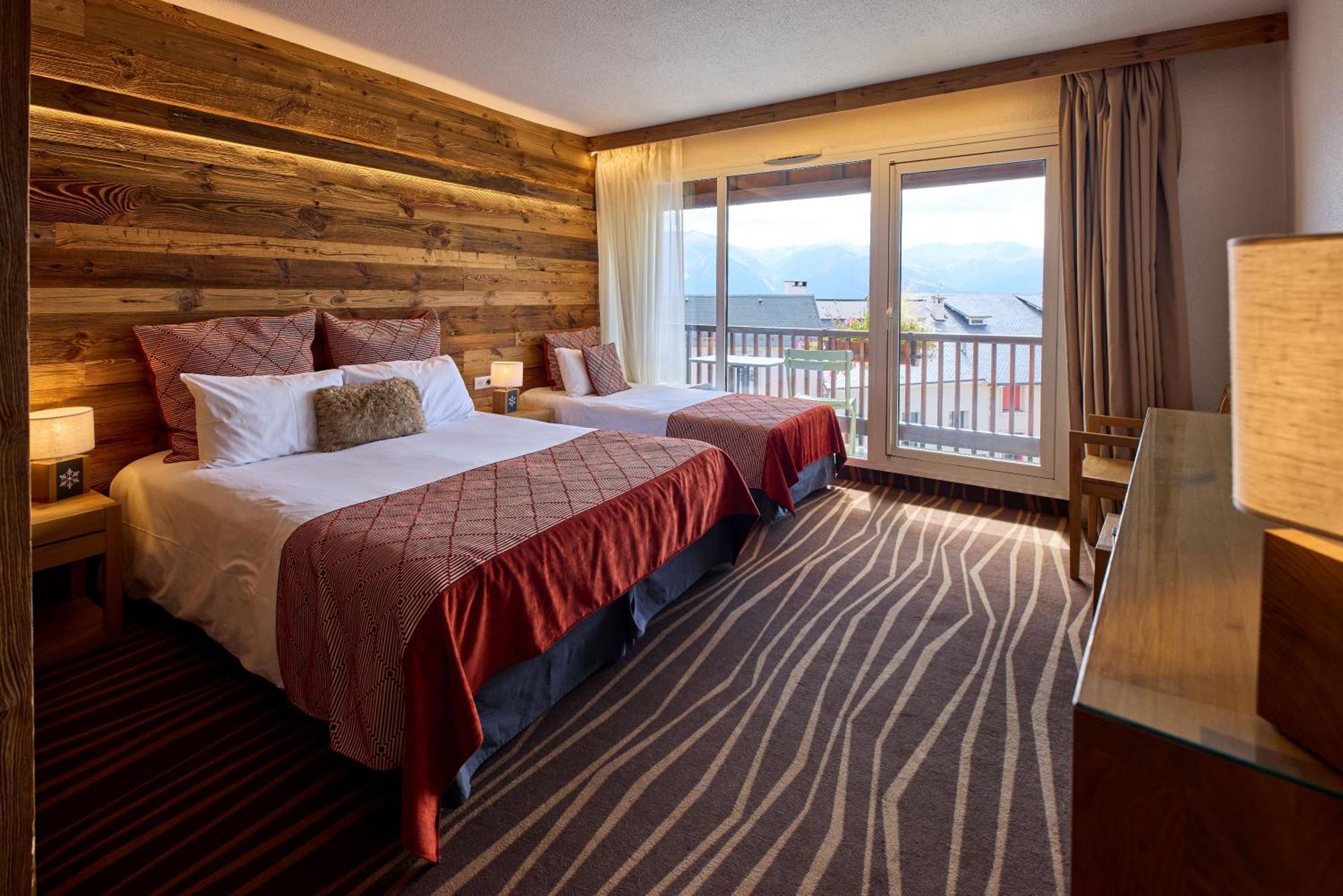 Hotel Le Grand Tetras Font-Romeu-Odeillo-Via Ngoại thất bức ảnh
