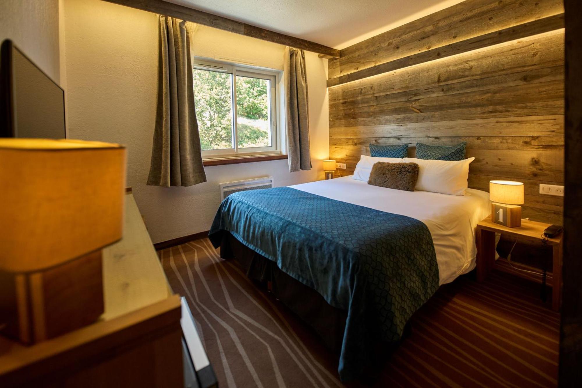 Hotel Le Grand Tetras Font-Romeu-Odeillo-Via Ngoại thất bức ảnh