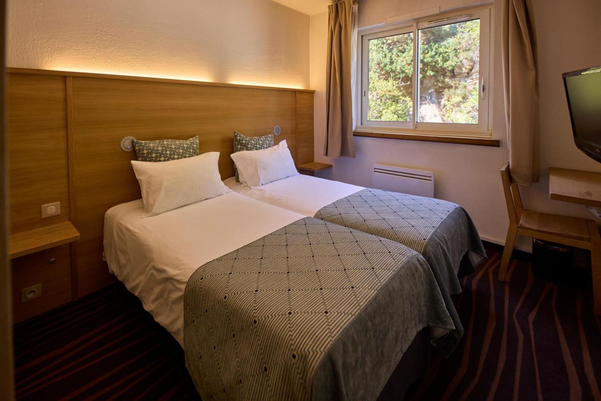 Hotel Le Grand Tetras Font-Romeu-Odeillo-Via Ngoại thất bức ảnh